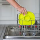 Bblüv Yümi Tapadó aljú szilikon tányér és kanál - Pink