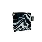 Táska Briony Black Marble újrahasznosított